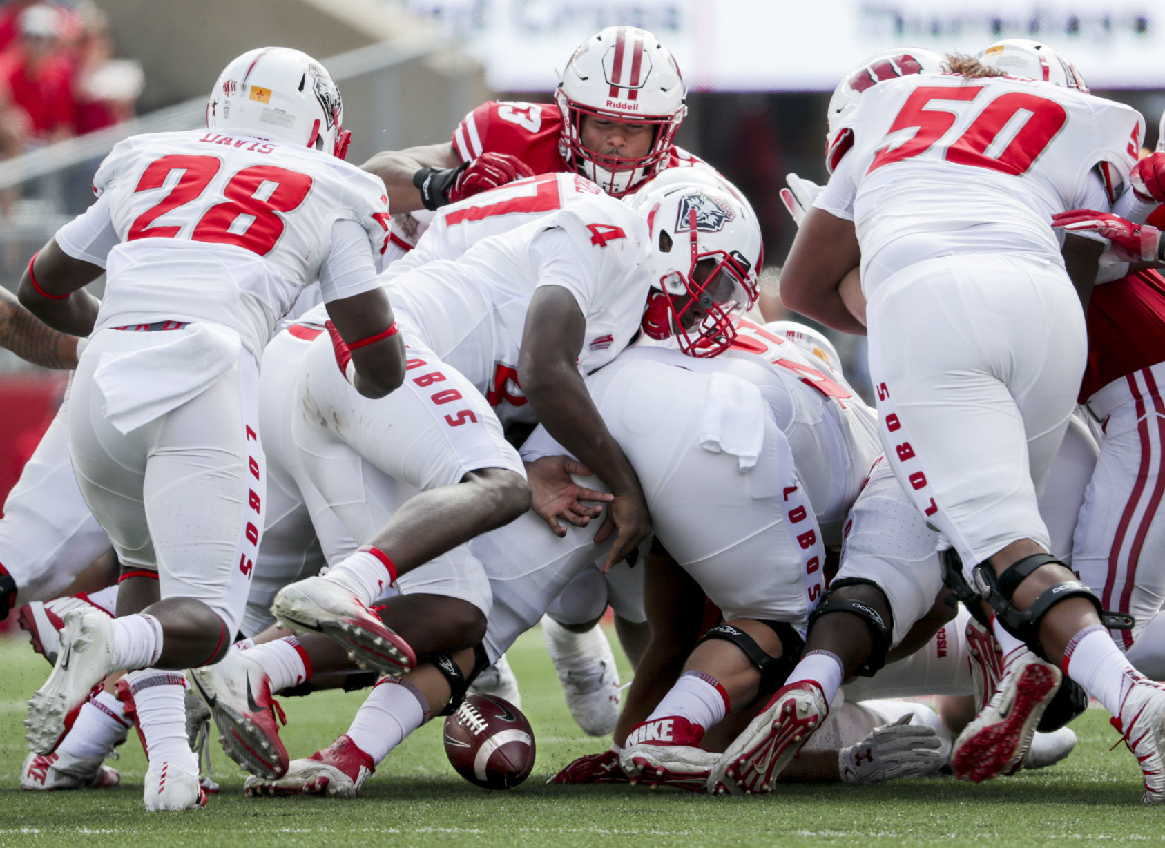 Wisconsin Badgers 45, New Mexico Lobos 14